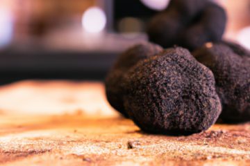 Photo d'une truffe noire posée sur la table